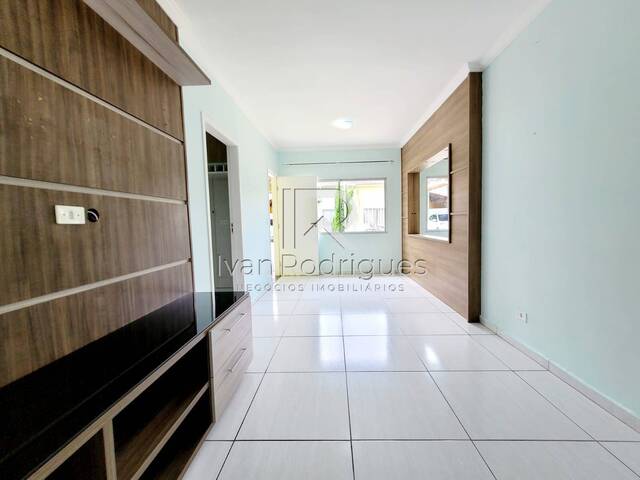 Casa em condomínio para Venda em Jacareí - 2