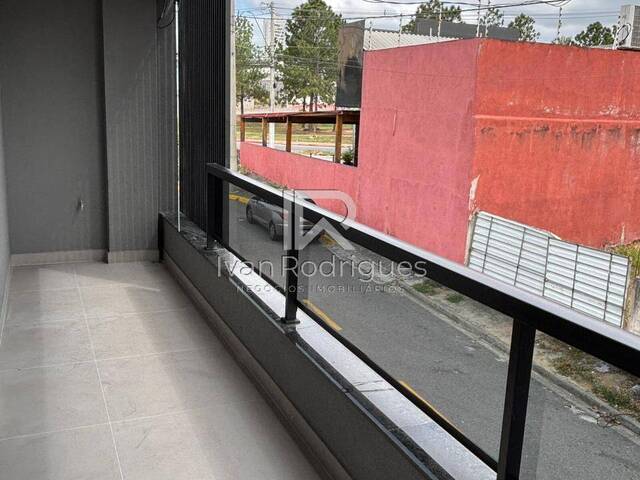 #69 - Casa para Venda em Jacareí - SP