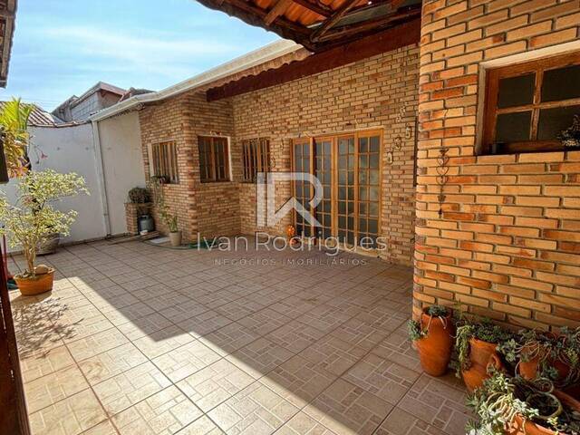#118 - Casa para Venda em Jacareí - SP - 1