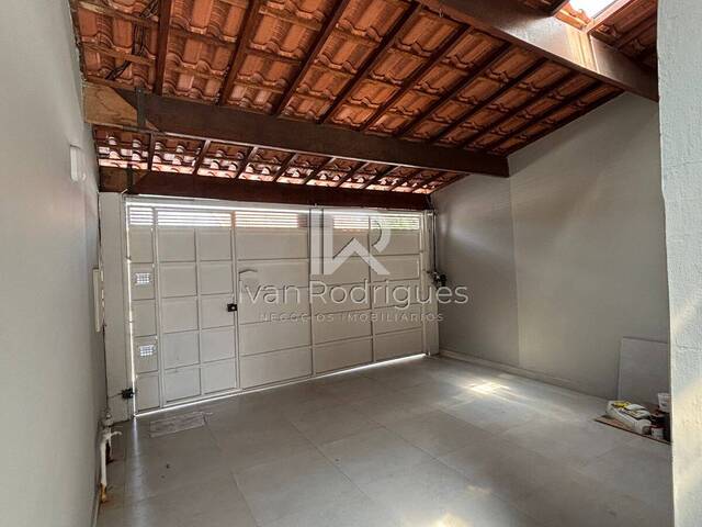 #122 - Casa para Venda em Jacareí - SP - 1