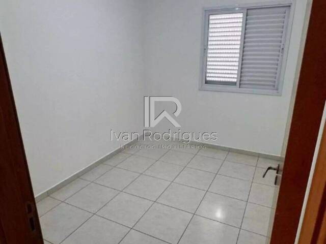 Apartamento para Venda em Jacareí - 5