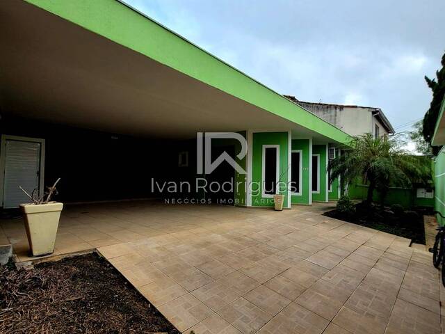 #134 - Casa para Venda em Jacareí - SP - 2